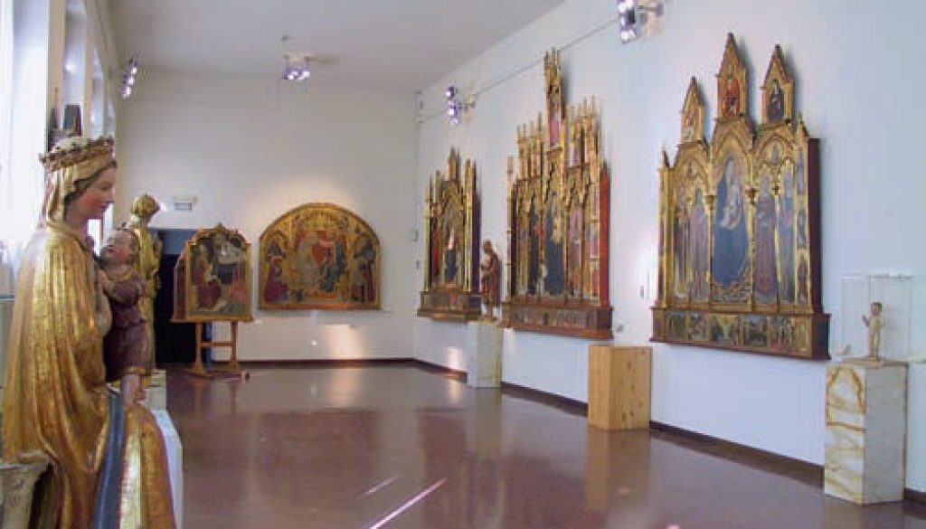Analisi e database della collezione della Pinacoteca di Siena